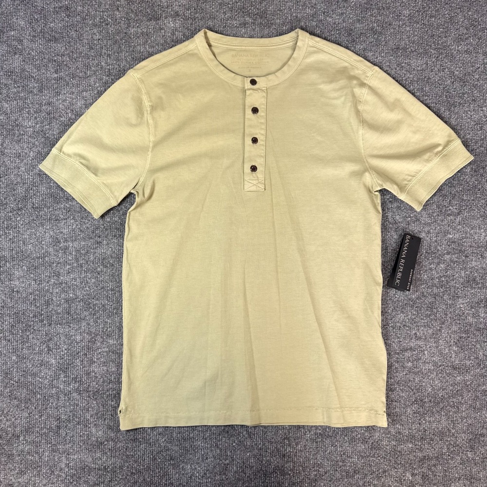 Men's Small Banana Republic Vintage Henley Short Sleeve Shirt - OLIVE